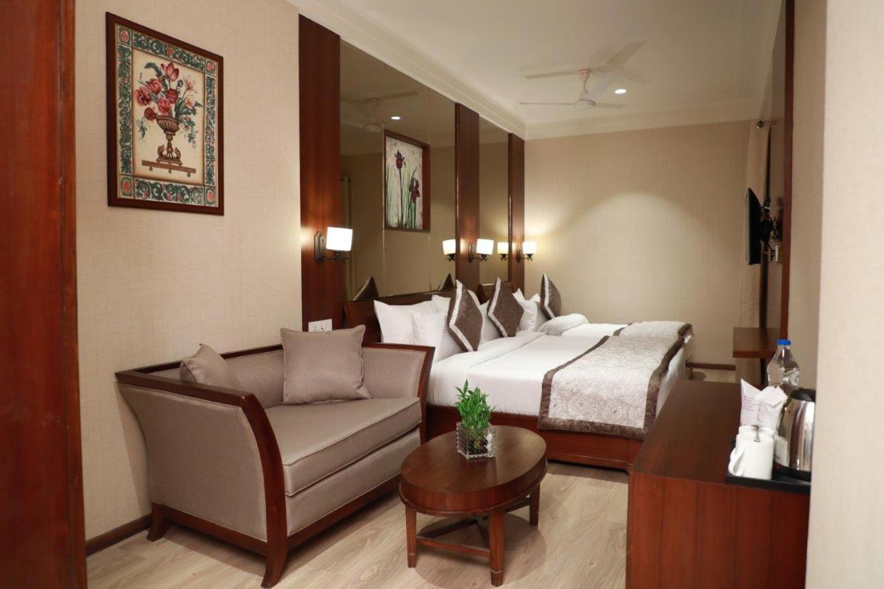 Hotel Golden Tower Near Heritage Street Amritsar Exteriör bild