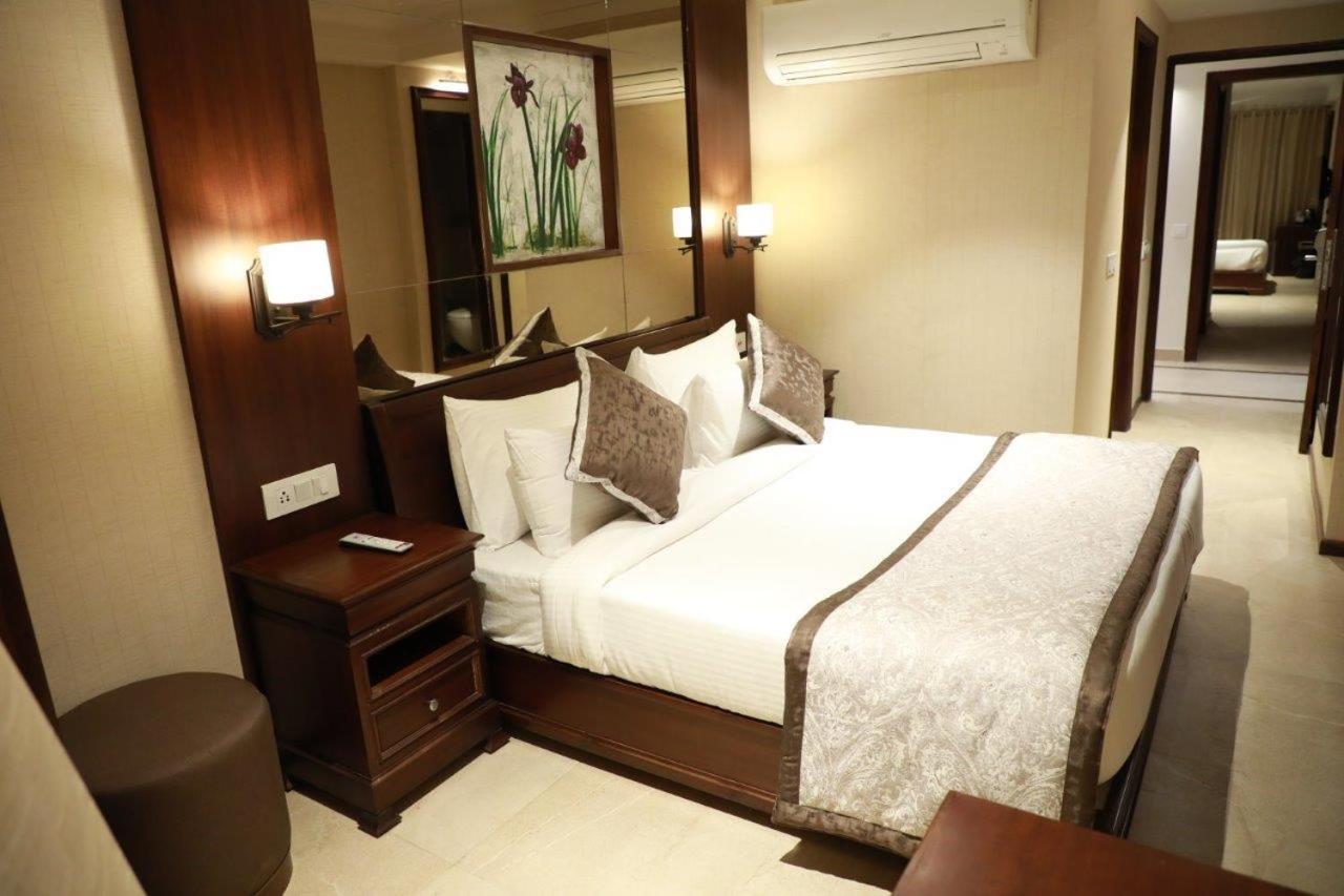 Hotel Golden Tower Near Heritage Street Amritsar Exteriör bild