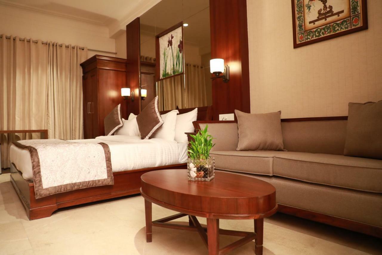 Hotel Golden Tower Near Heritage Street Amritsar Exteriör bild