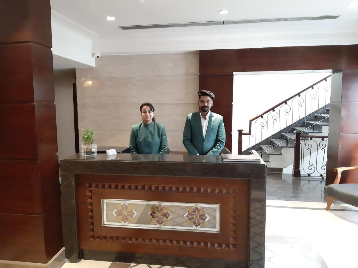 Hotel Golden Tower Near Heritage Street Amritsar Exteriör bild